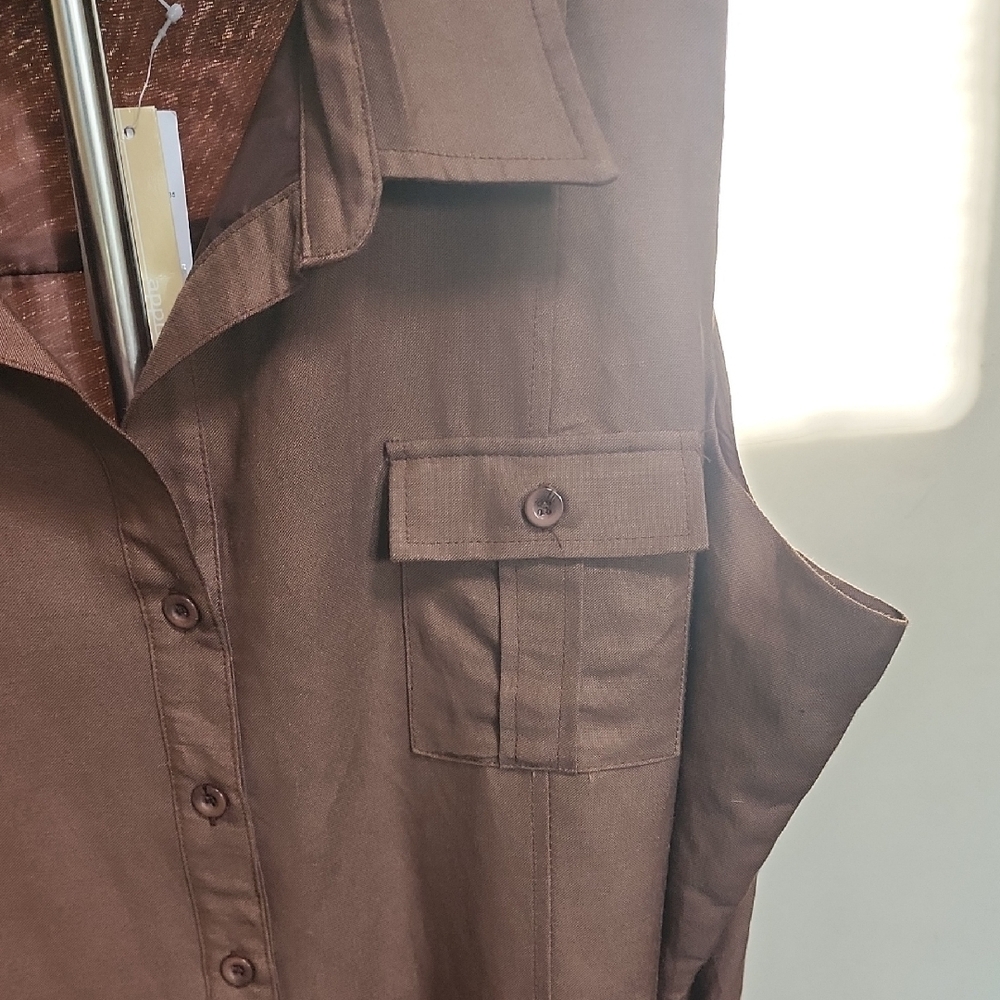 Sleeveless Tie-Waist Midi Shirtdress in Taupe - Picture 3 of 13
